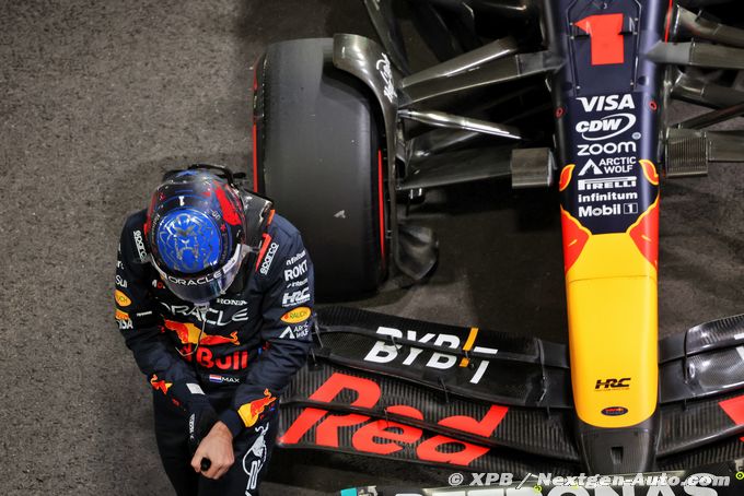 Verstappen rues Red Bull's rear (…)