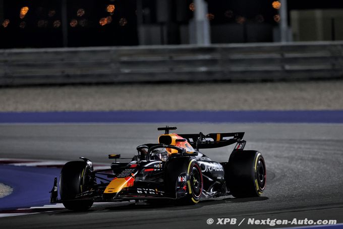 Verstappen bat Russell pour la pole (…)