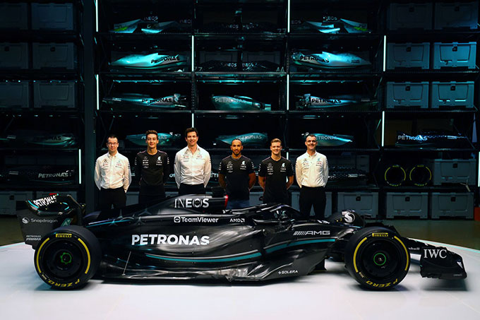 Mercedes F1 a dévoilé la W14 à (…)