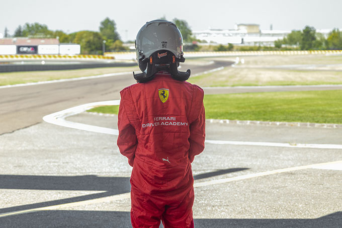 Ferrari organise un concours à (…)