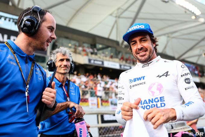 Alonso se voit rester compétitif (...)