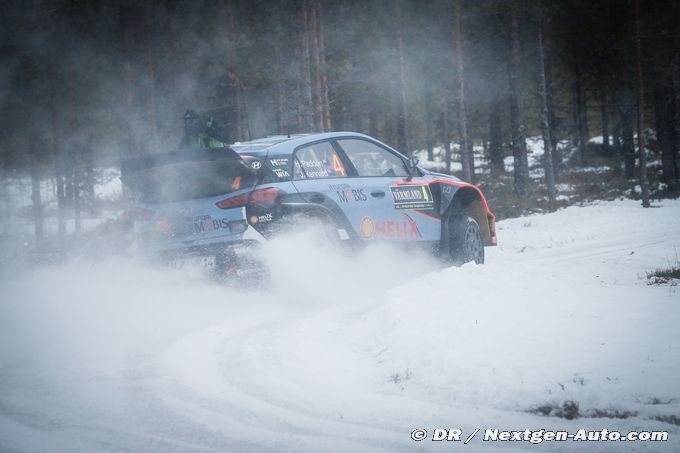 Hayden Paddon seals second in Sweden