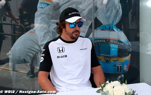 Alonso confirms near Hamilton-Ferrari