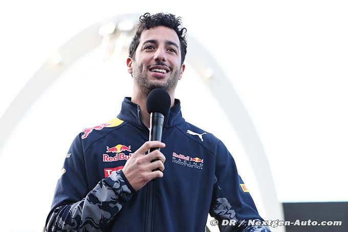 Alan Jones espère que Daniel Ricciardo