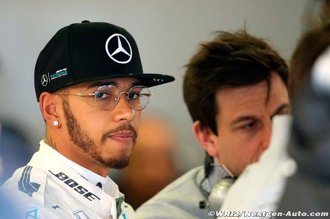 Hamilton répond à Charlie Whiting