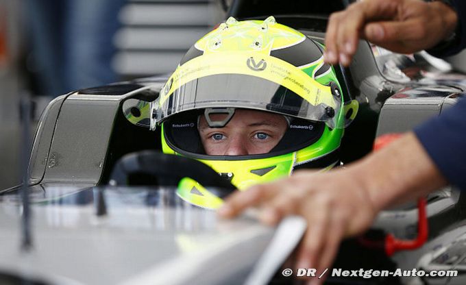 Mick Schumacher impressionne pour (…)