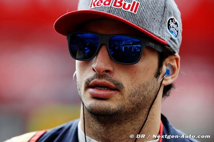 Carlos Sainz courtisé par Ferrari ?