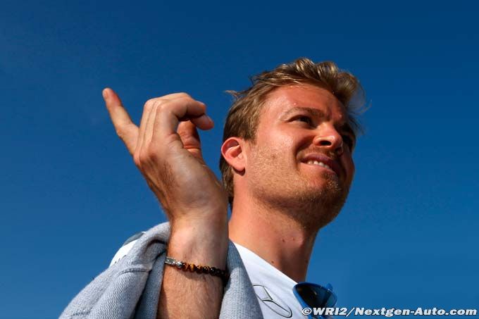 Rosberg surveille le retour en (...)