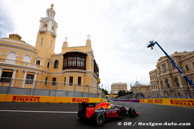 Verstappen est en retard dans son (…)