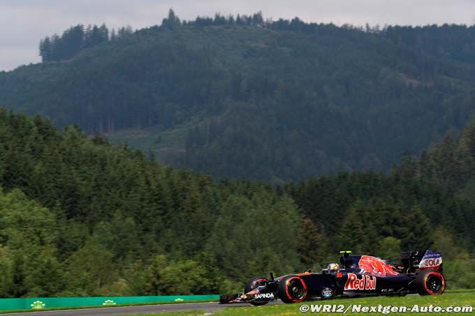 Sainz casse son moteur Ferrari