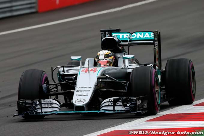 Silverstone, L1 : Hamilton quelques (…)