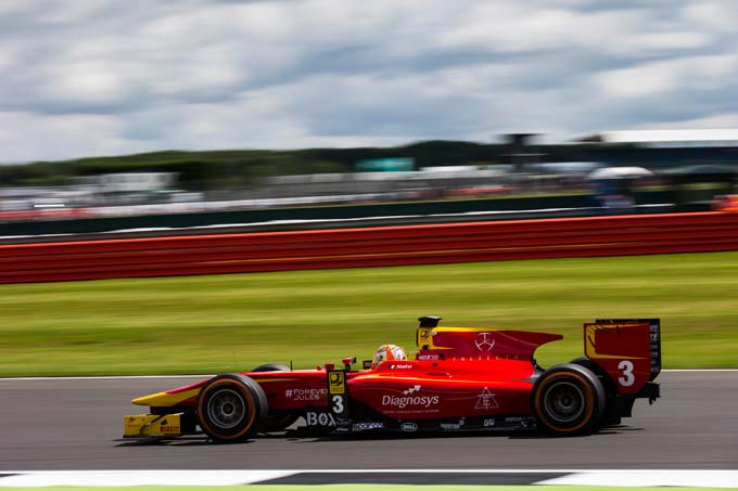 Silverstone, Qualifications : Nato (...)