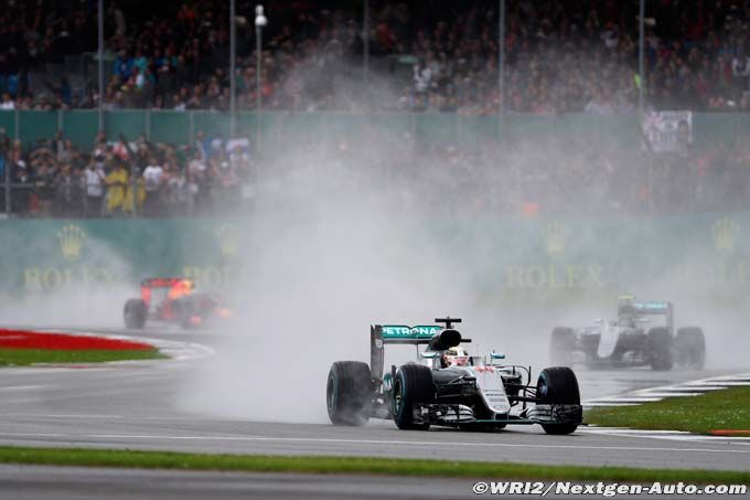 Mercedes musing switch to 2017 (…)