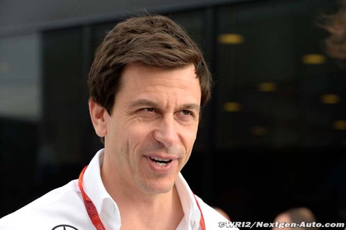 Wolff slams 'Mercedes to quit'