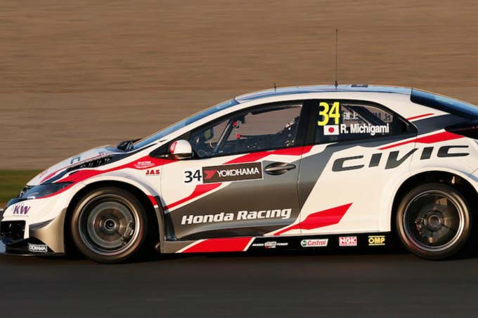 Local hero Michigami begins WTCC (…)