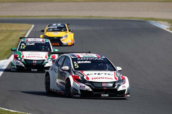 Michelisz on pole as Honda sweeps (…)