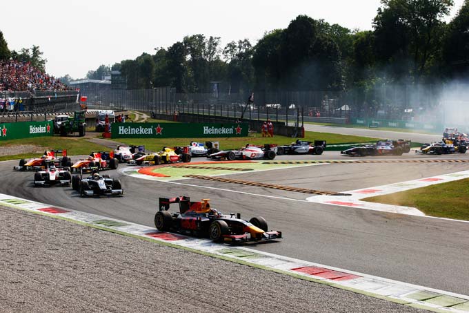 Monza, Race 1: Giovinazzi wins (...)