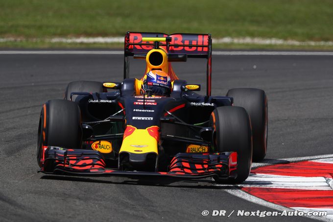 Verstappen complète le doublé Red Bull