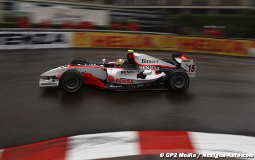 Maldonado tops red flagged practice