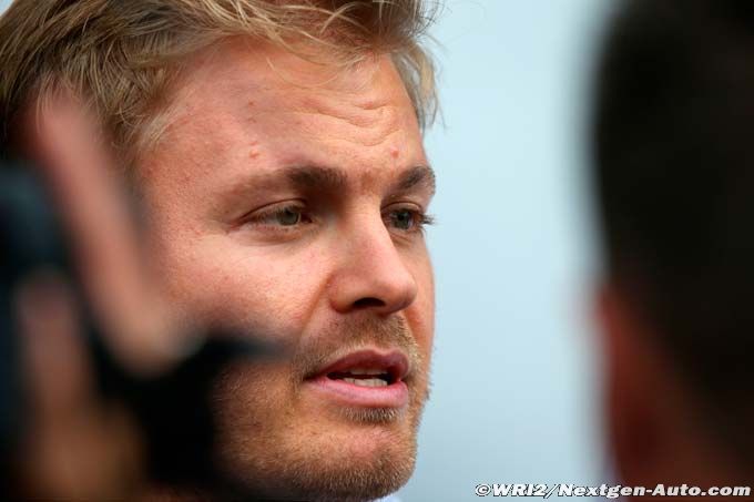 Rosberg keeping eyes off the prize (…)