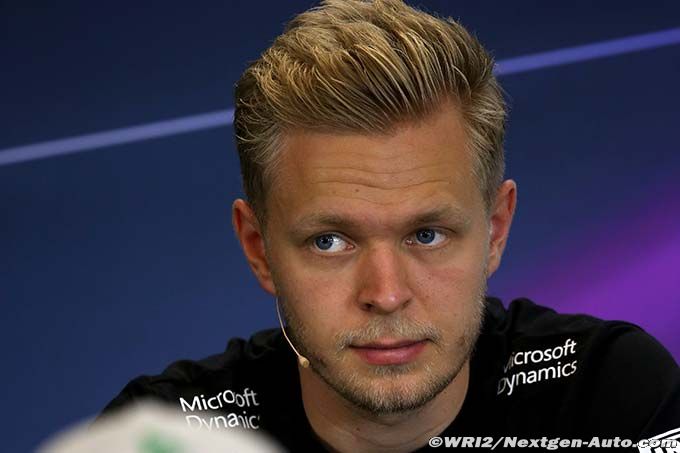 Magnussen signs 'multi-year'