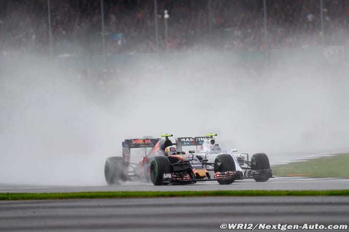 Sainz marque les points de la 6e place