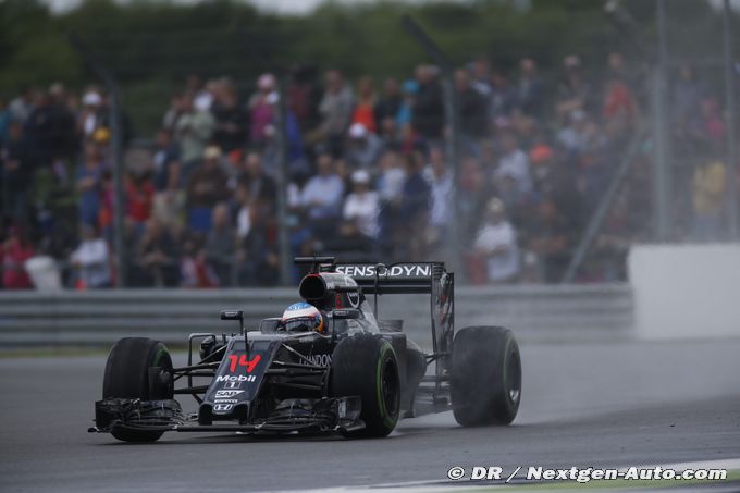 Race - Brazilian GP report: McLaren (…)