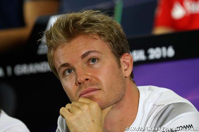 Surer : Rosberg devrait viser la (…)