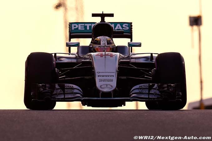 Hamilton peut retenir Rosberg derrière