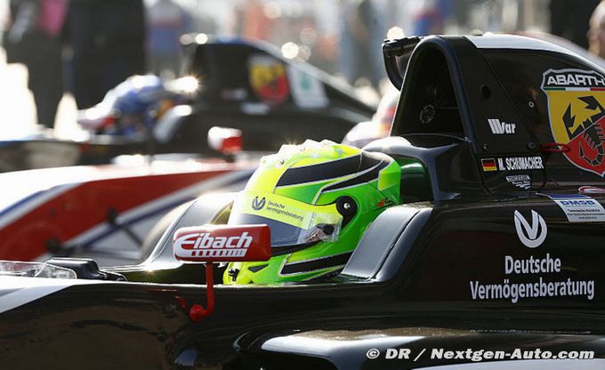 Schumacher to become Mercedes junior (…)