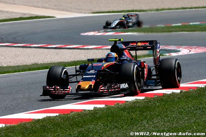 Sainz plays down podium hopes for 2017