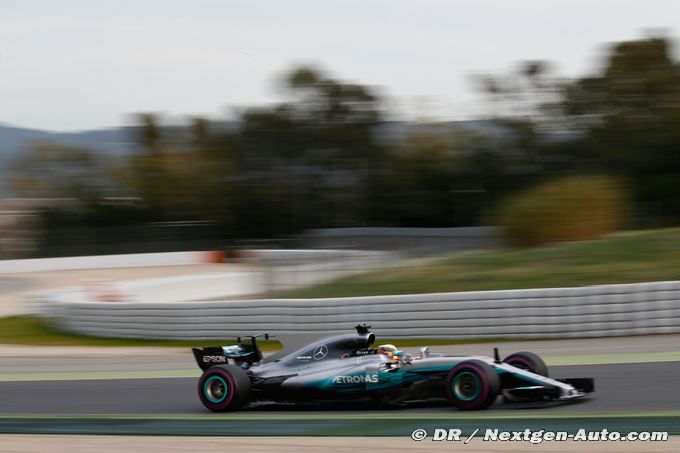 Hamilton : Ferrari a fait un travail (…)