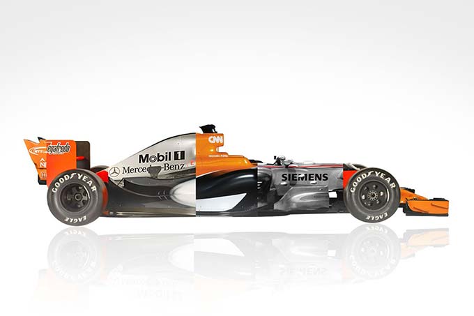 McLaren.... Mercedes... met le feu (…)