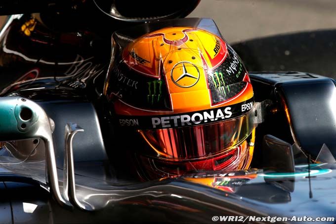 Melbourne, FP1: Hamilton tops opening
