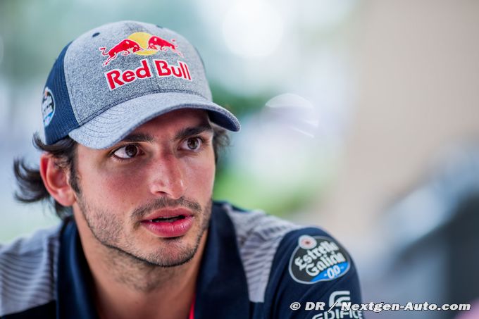 Sainz eyes 'top three teams'