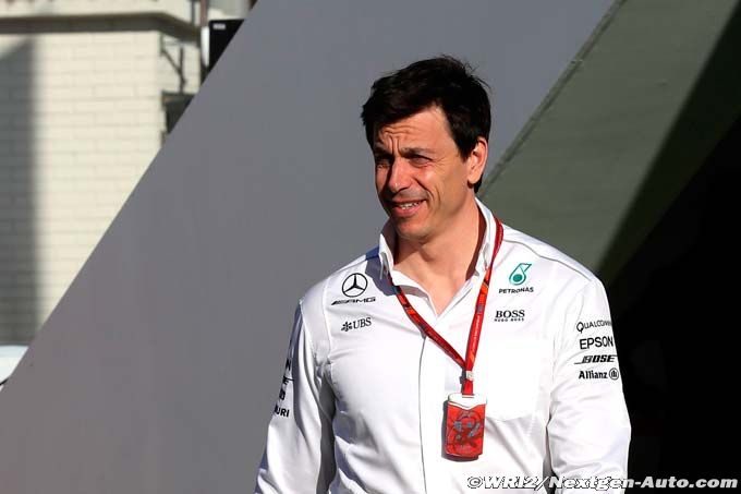 Wolff : Ferrari a 16 semaines d'ava