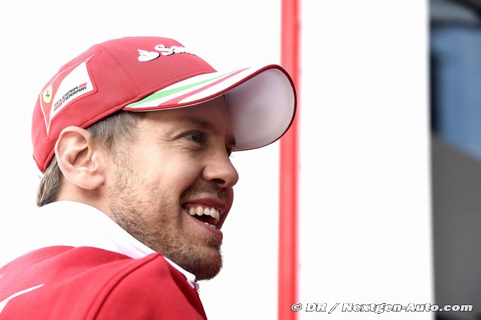 Vettel plays down Silverstone engine