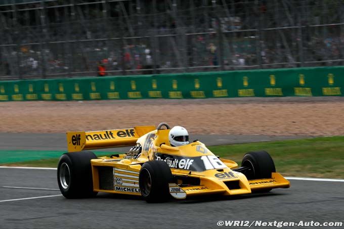 Alonso rend un vibrant hommage à Renault