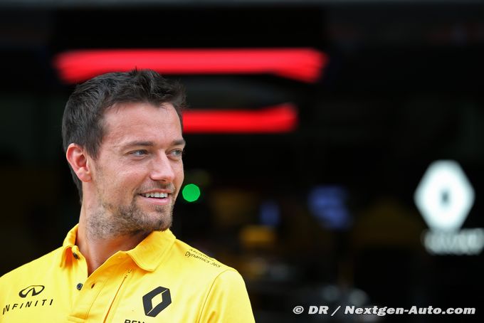 Palmer eyeing 'long term' (…)