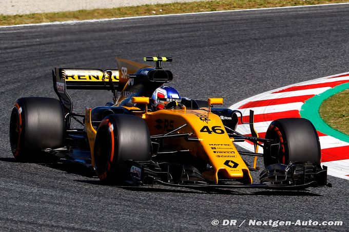 Trois pilotes en piste pour Renault (…)
