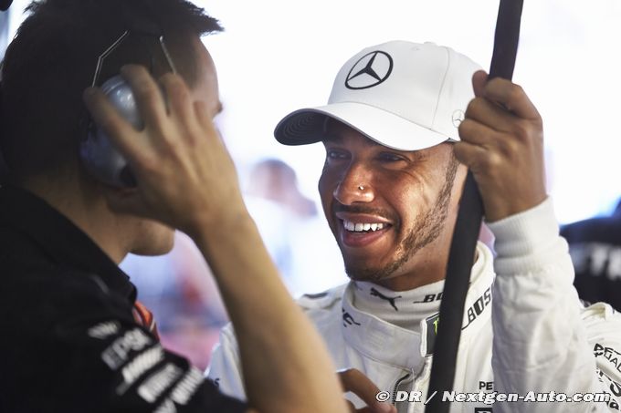 Hamilton a conduit une F1… sur un ovale