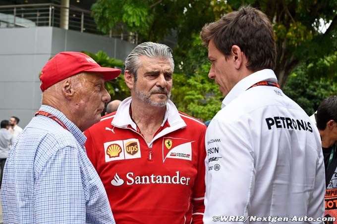 Mercedes joins Ferrari in F1 quit threat