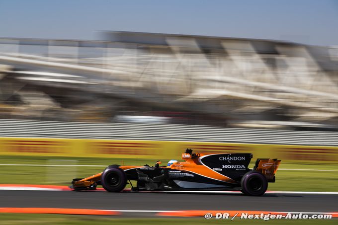 McLaren to be 'at the front'