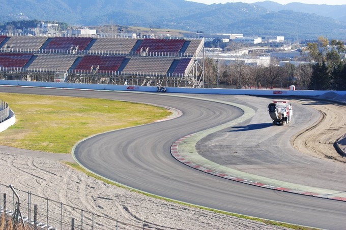 L'asphalte du circuit de Barcelone