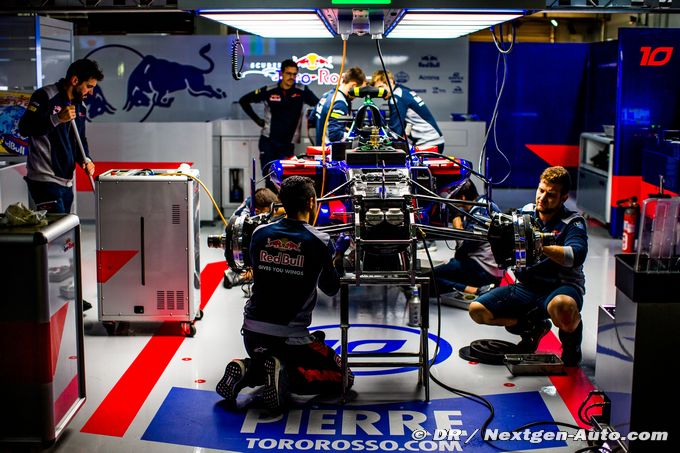 Toro Rosso : le V6 Honda a démarré… (…)