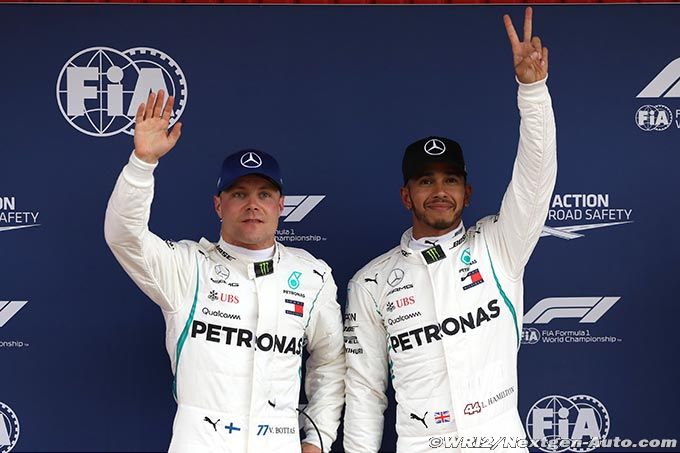 Lauda tips Mercedes to keep drivers
