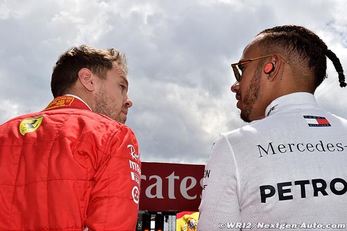 Hamilton et Vettel échangent sur un (…)