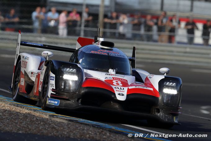 24h du Mans, H+17 : La Toyota n°8 (…)