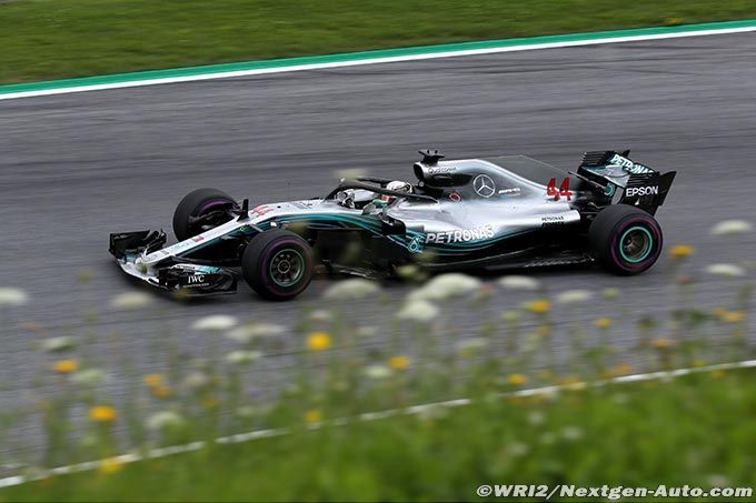 Austria, FP2: Mercedes continue to (...)