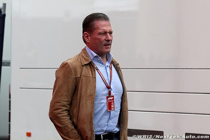 Verstappen's father questions (…)